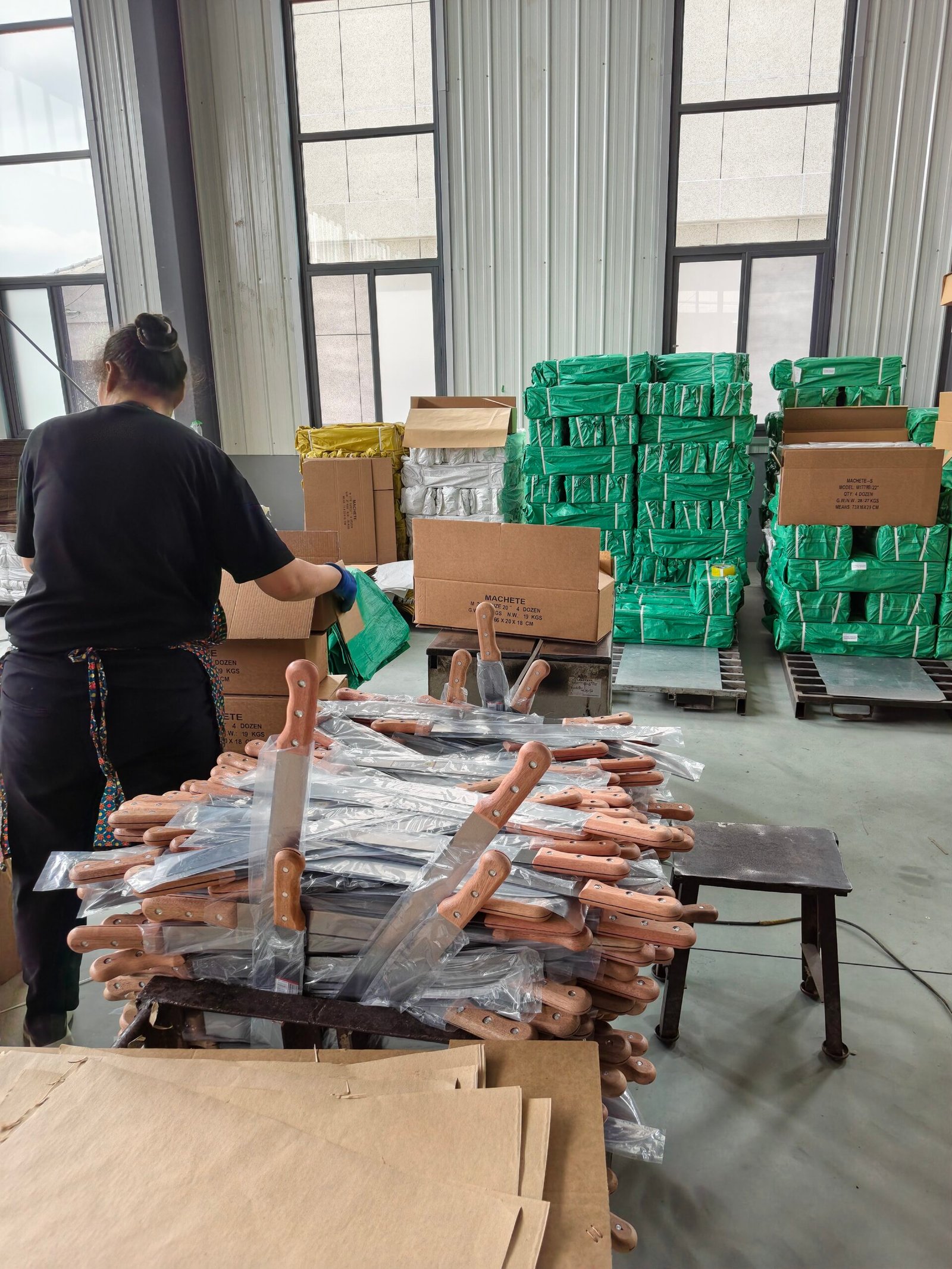 machete sample order for African importers